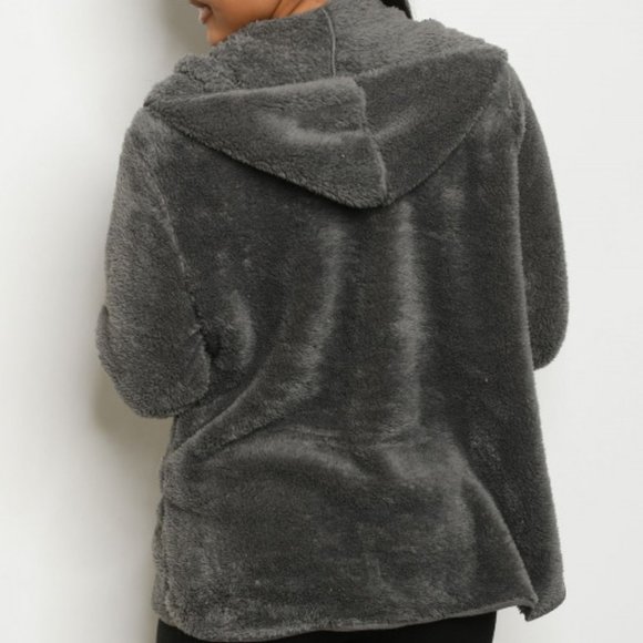 CASUAL DOLLZ Faux Fur Hooded Jacket with P… - Picture 3 of 3